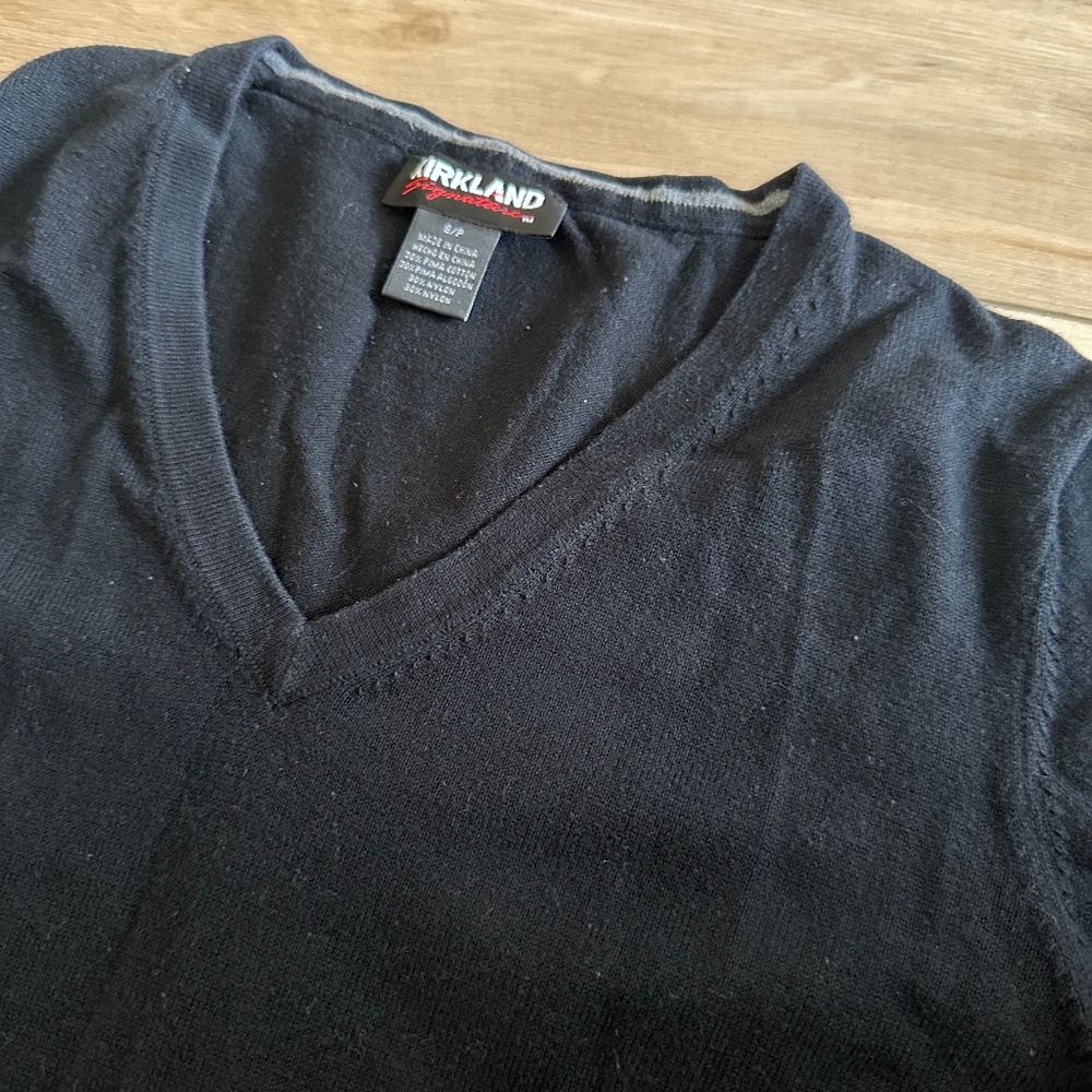 Costco Kirkland Black Pullover Sweater